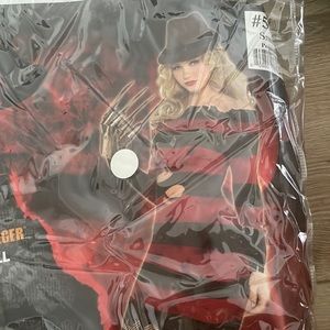 Freddy Kruger customs with all the pieces. Brand new unopened!